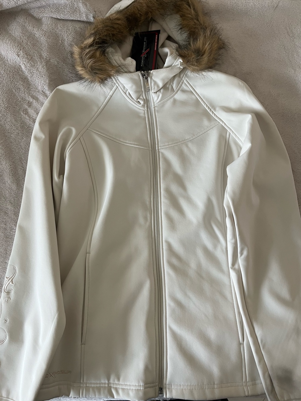 Women’s Embroidered Fur Zip Jacket